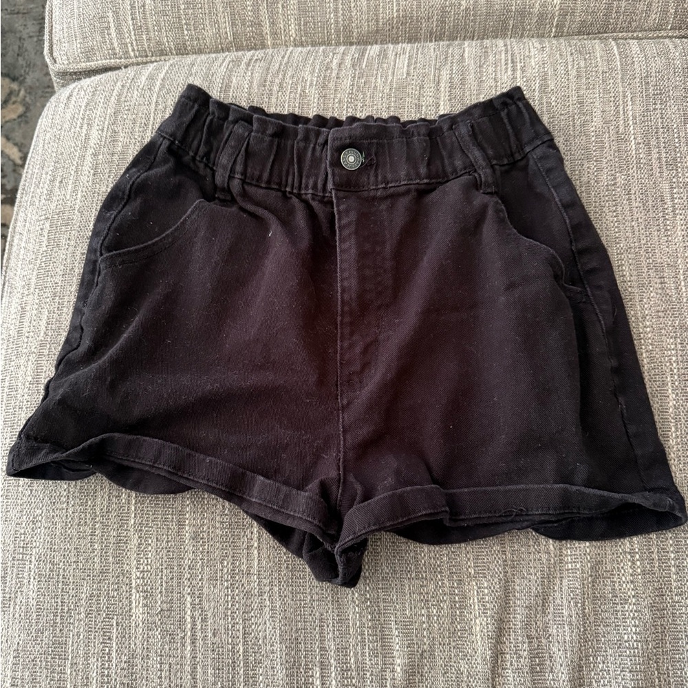 Black Elastic Waist Mom Shorts